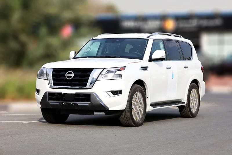 2024 Nissan Armada SL White 8-Cylinder Engine Automatic