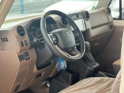 2025 Toyota Land Cruiser Pick Up Std 4.0L Single Cab Utility AWD