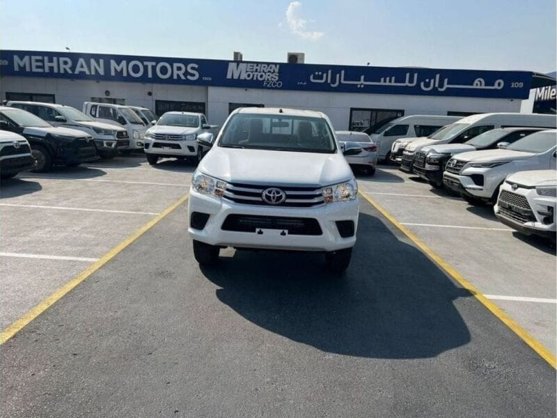 2025 Toyota Hilux 2.4 L Manual Diesel GCC Specs