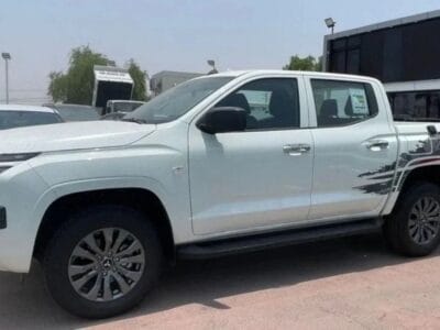 Mitsubishi L200 L200 GLX AT DIESEL FULL OPTION 2025