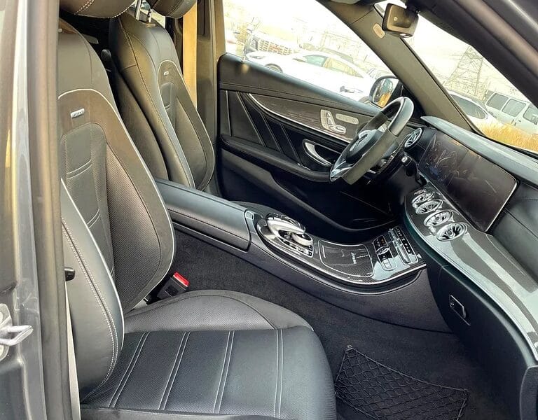 2017 Mercedes-Benz E-Class AMG E 63 S Full option