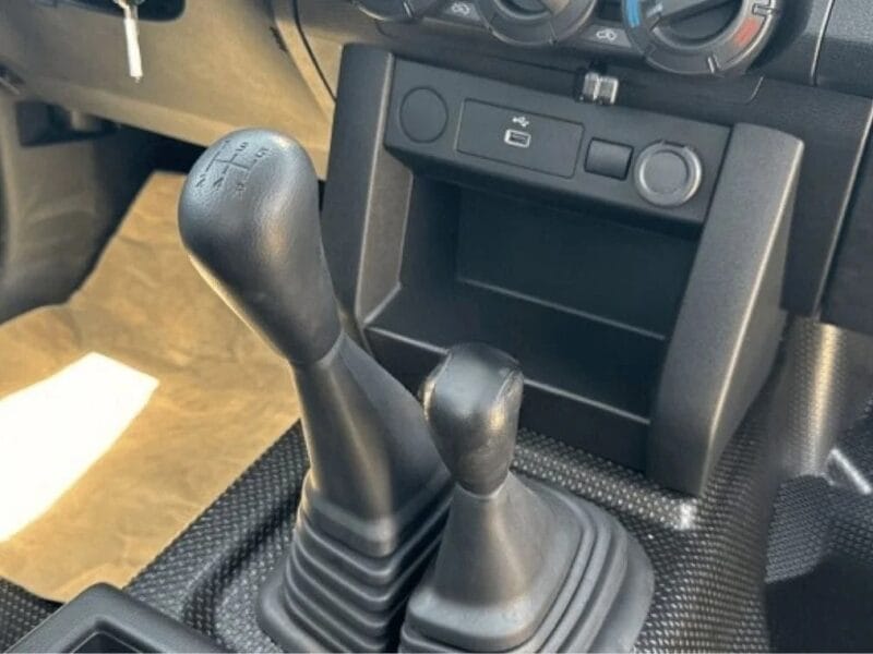 Mitsubishi L200 L200 2.4L Petrol DC 4W GL New Face 5MT 2025