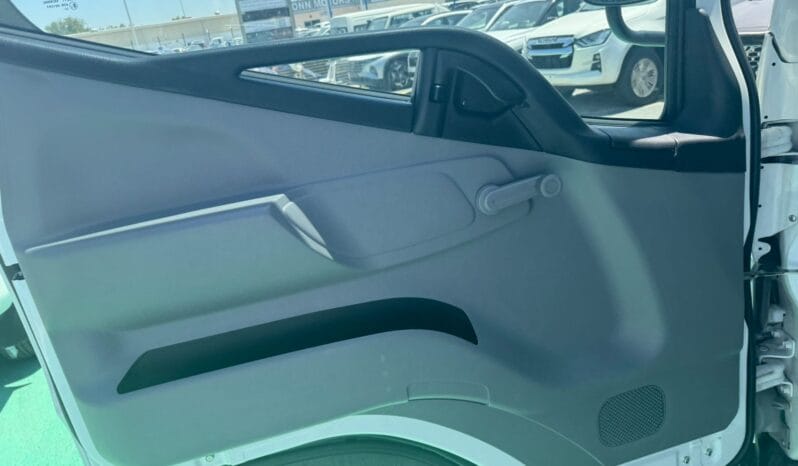 New 2025 Mitsubishi Canter Van Diesel Manual RWD