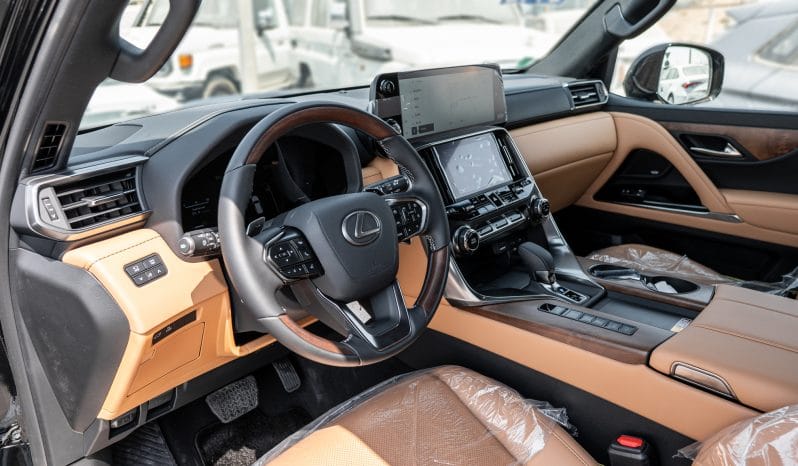 2025 Lexus LX700h Signature 3.5L AT Hybrid (with Auto park)