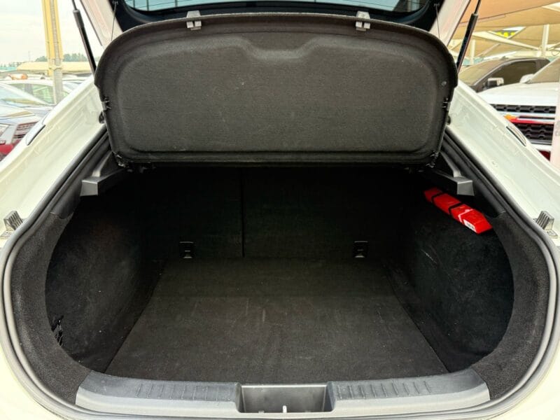 2023 JAC J7 White 1.5L Engine GCC Specs Automatic