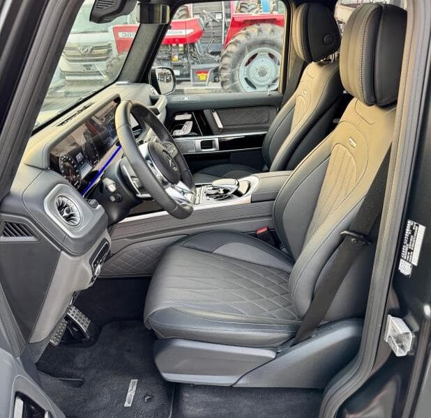 MERCEDES-BENZ G 63 AMG BLACK-GREY 2022 A/T Petrol