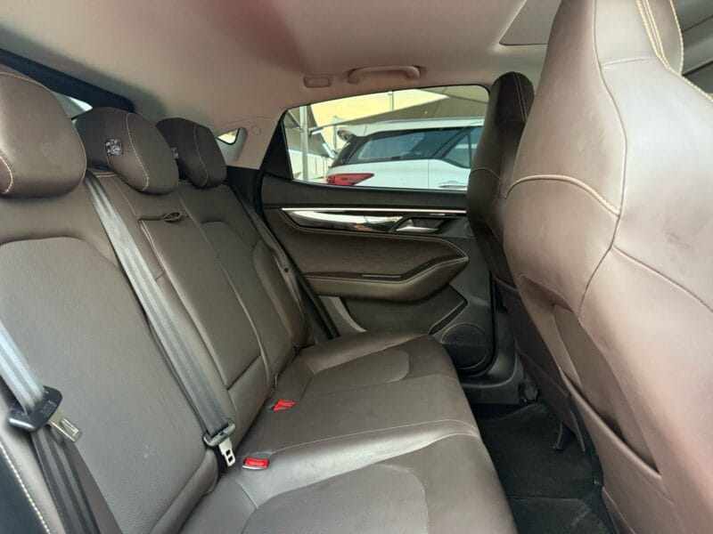 2023 JAC J7 White 1.5L Engine GCC Specs Automatic