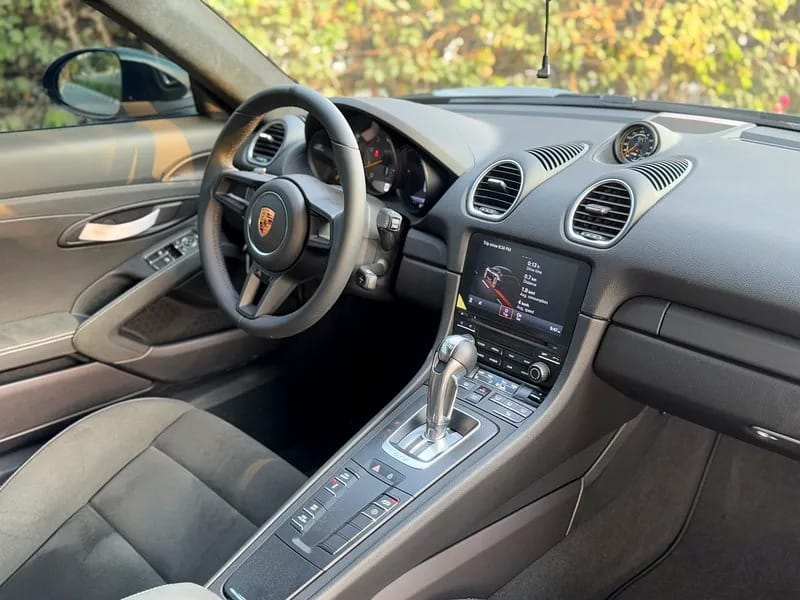 2023 Porsche Carrera / 911 GT4 Full Option