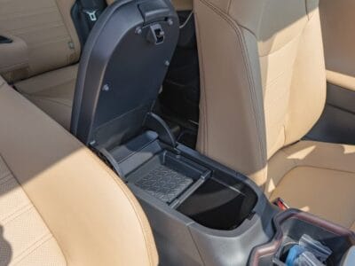 2025 Toyota Rav 4 Limited 2.5L AT Hybrid (Black)