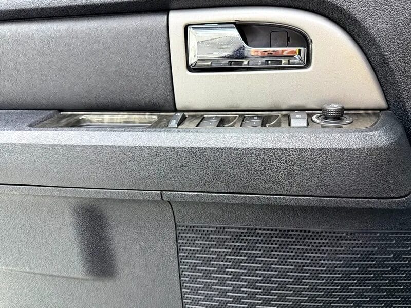 2015 Ford Expedition Limited Grey SUV GCC Specs