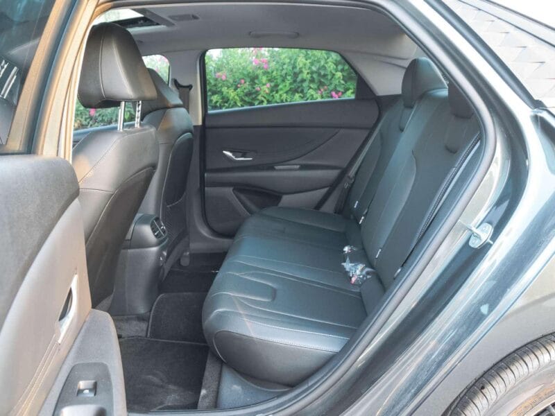 HYUNDAI ELANTRA 2025 - GRAY 4-Cylinder Engine