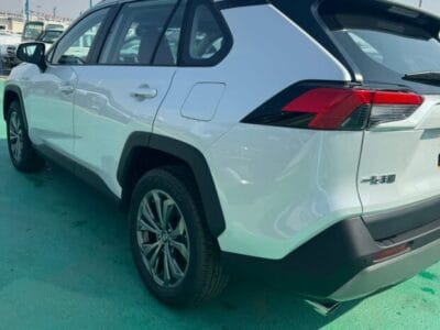 New 2025 Toyota RAV 4 Solid White 4WD Automatic