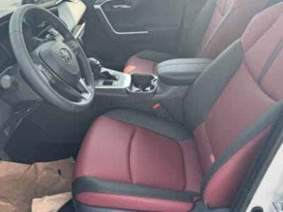 New 2025 Toyota RAV 4 Solid White 4WD Automatic