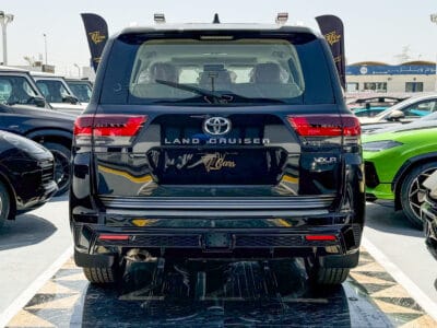 2025 Toyota Land Cruiser VXR