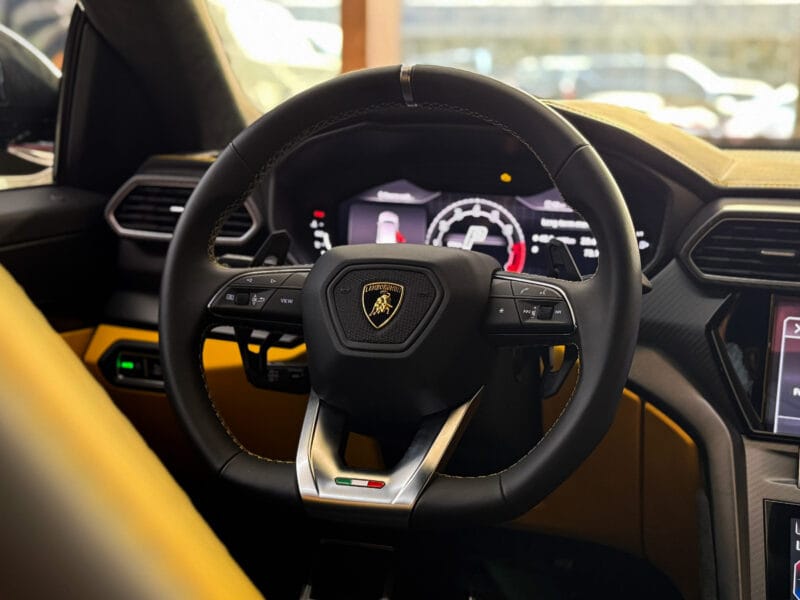 2024 Lamborghini Urus S 4.0L Twin-Turbocharged V8 Engine