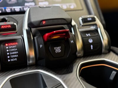 2024 Lamborghini Urus S 4.0L Twin-Turbocharged V8 Engine