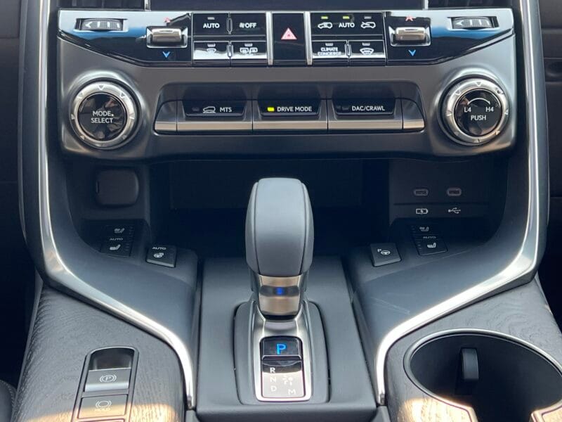 LEXUS LX700H OVERTRAIL | BRAND NEW | 2025 MODEL