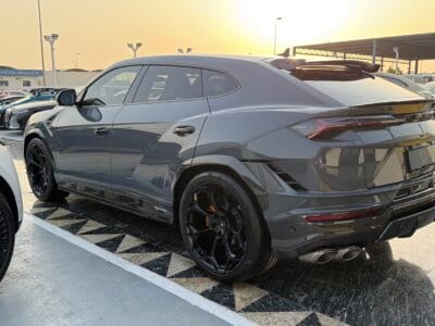 2024 Lamborghini Urus Performante