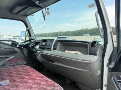 2019 Mitsubishi Canter Water Shutter 18 FT Diesel Manual
