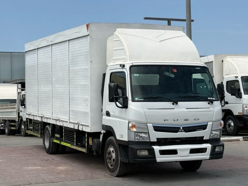 2019 Mitsubishi Canter Water Shutter 18 FT Diesel Manual