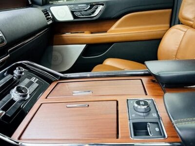 2020 Lincoln Navigator Presidential GCC PERFECT CONDITION