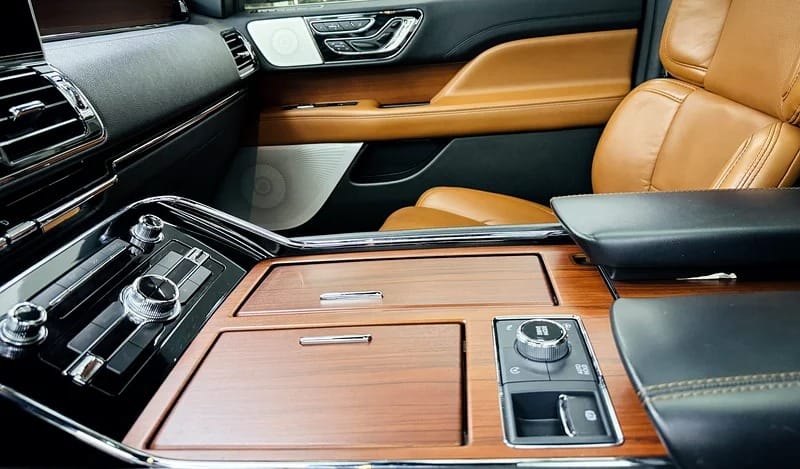 2020 Lincoln Navigator Presidential GCC PERFECT CONDITION