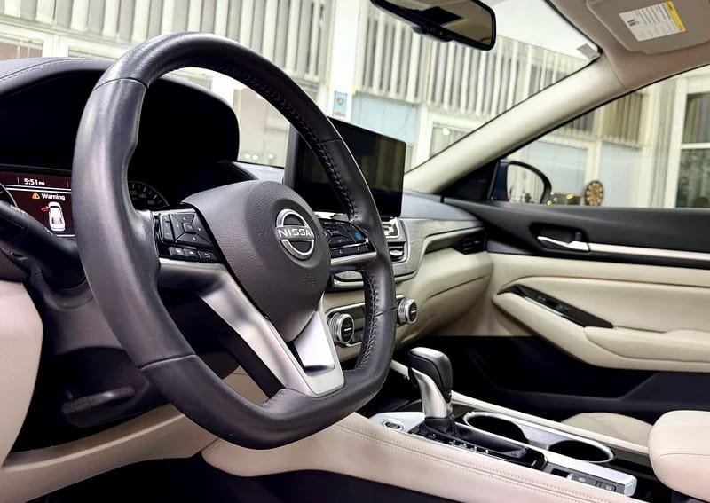 2024 Nissan Altima SL FSH Perfect condition