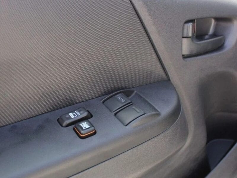 Toyota HiAce 2.5L High Roof Diesel Old Ship 2025