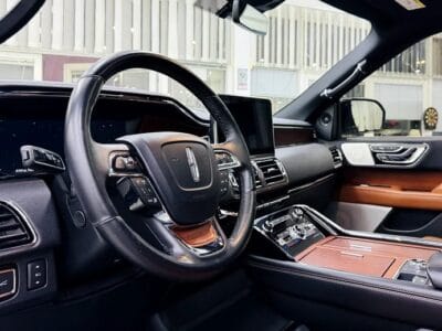 2020 Lincoln Navigator Presidential GCC PERFECT CONDITION