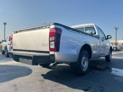 ISUZU D-MAX 2.5L 2WD 2026 Model Japanese Specs