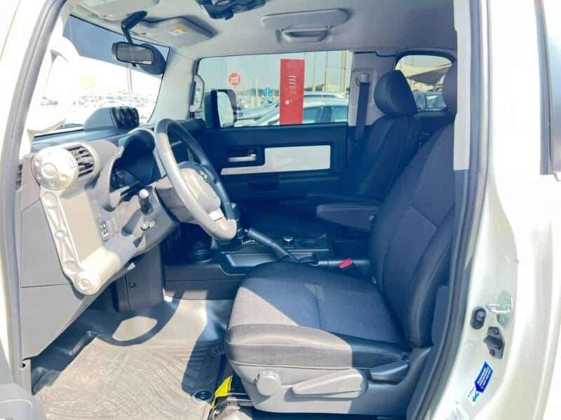 Toyota FJ Cruiser TOYOTA FJ CRUISER 2022 Std 4.0L 270 HP V6