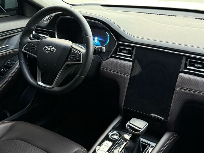 2023 JAC J7 White 1.5L Engine GCC Specs Automatic