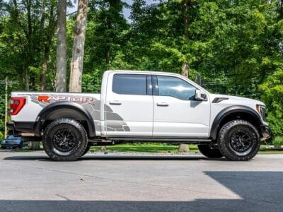 2023 Ford F-Series Pickup R 5.2-liter Supercharged V8 Engine
