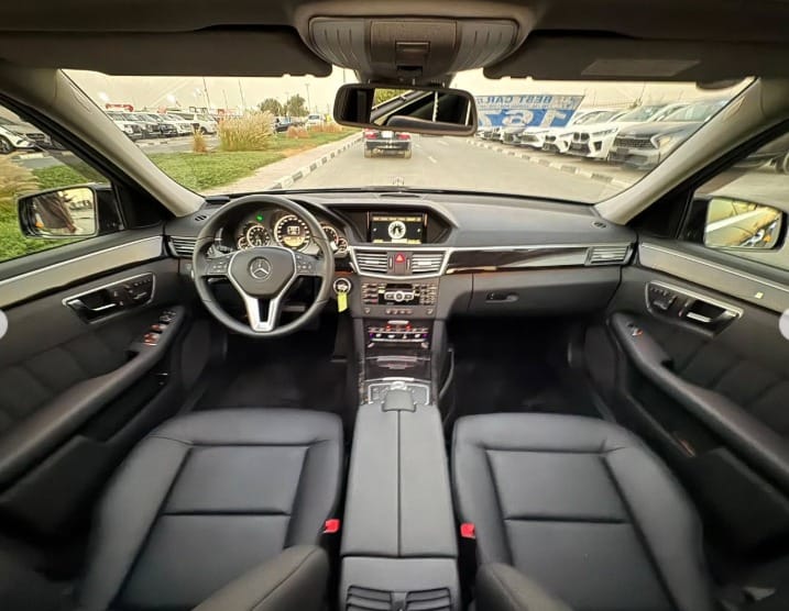 2012 MERCEDES-BENZ E350 V6 NEAT AND CLEAN CAR