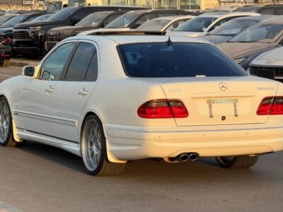 2000 MERCEDES-BENZ E55 V8 AUCTION GRADE 4/B