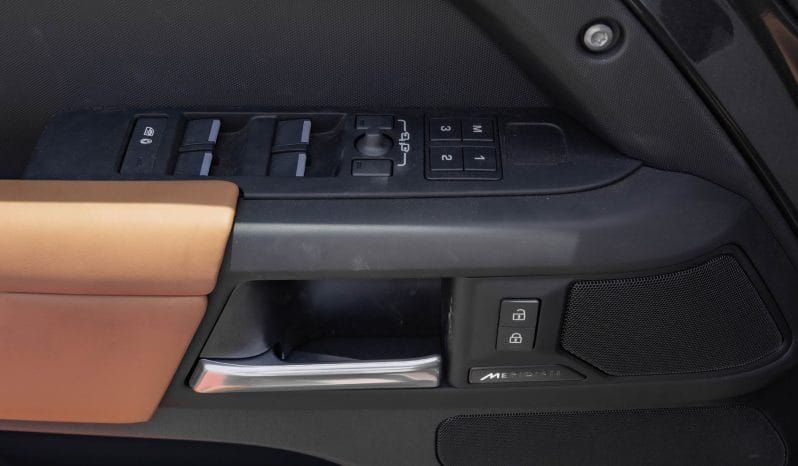 2025 Land Rover Defender P-300 XDynamics (Gray)