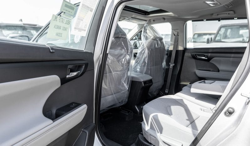 2025 Toyota Highlander GLE 2.5L AT Hybrid (Silver)