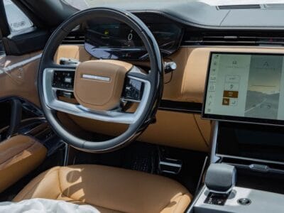 2025 Land Rover Range Rover P400 Autobiography
