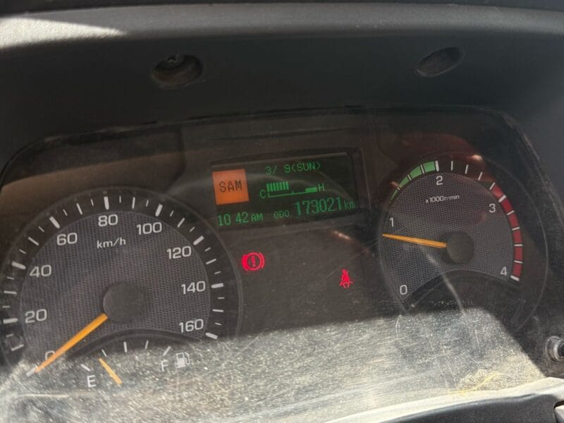 2019, Mitsubishi Canter, Water Shutter, 18 FT Truck Manual