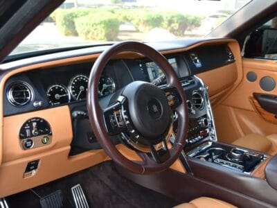 2020 Rolls-Royce Cullinan Black Badge Original Mansory KIT