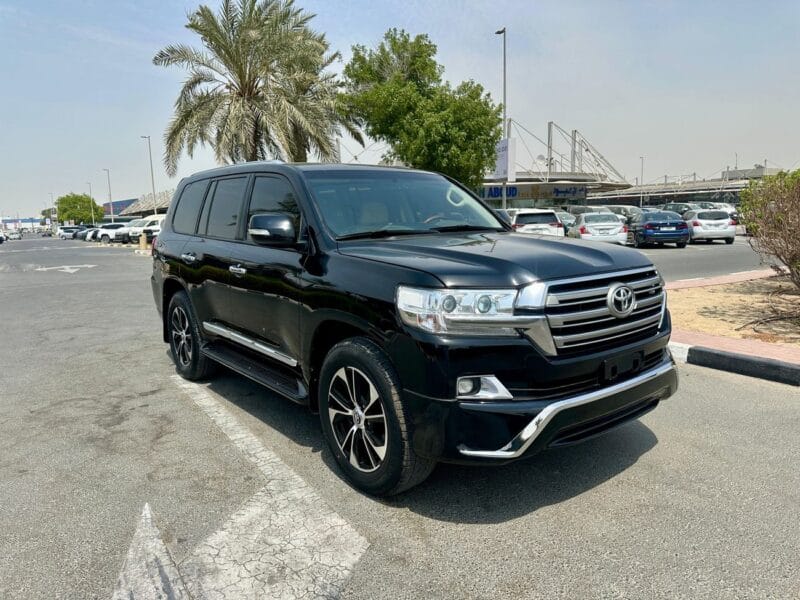 2018 Toyota Land Cruiser