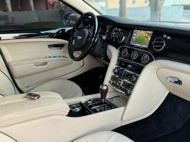 Bentley Mulsanne BENTLEY MULSANNE 2012 V8 VIP LOW MILEAGE IN PERFECT CONDITION