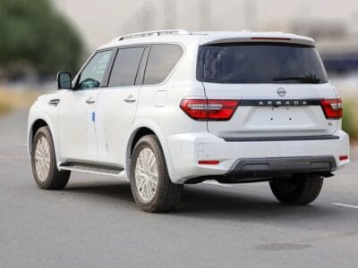 2024 Nissan Armada SL White 8-Cylinder Engine Automatic