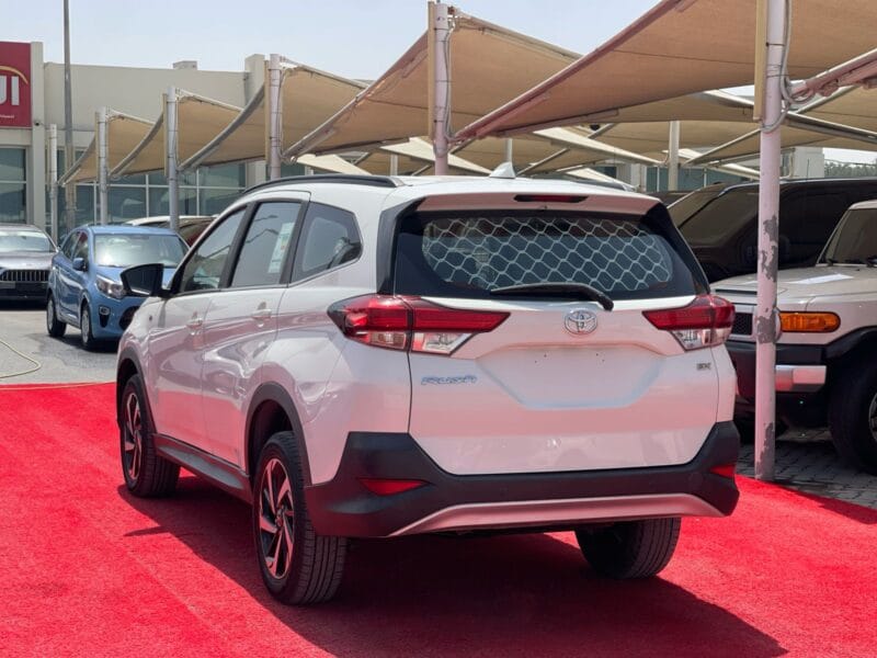 2022 Toyota Rush EX VAN 1.5L Engine GCC Specs