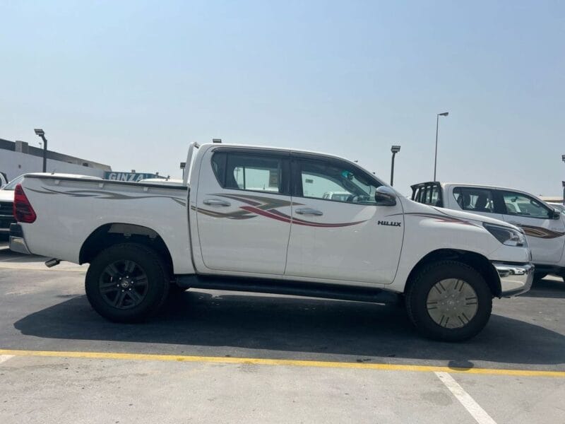 2025 Toyota Hilux DLS 2.7L