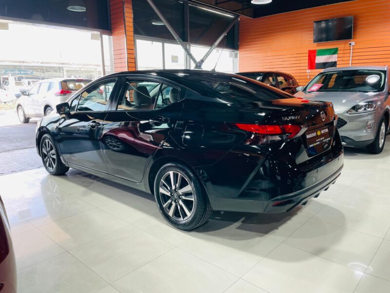 Nissan Sunny Black 2022