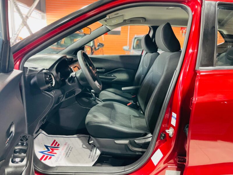 Nissan Kicks Red 2018