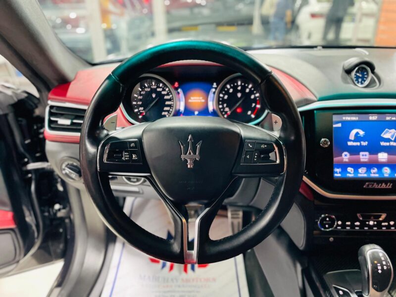 Maserati Ghibli Black 2015