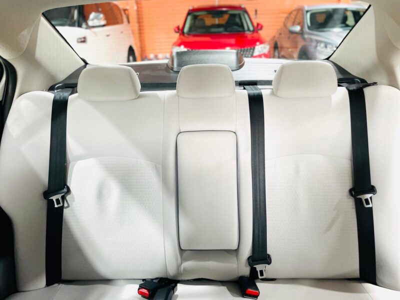 Mitsubishi Attrage White 2022