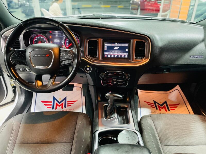 Dodge Charger White 2019